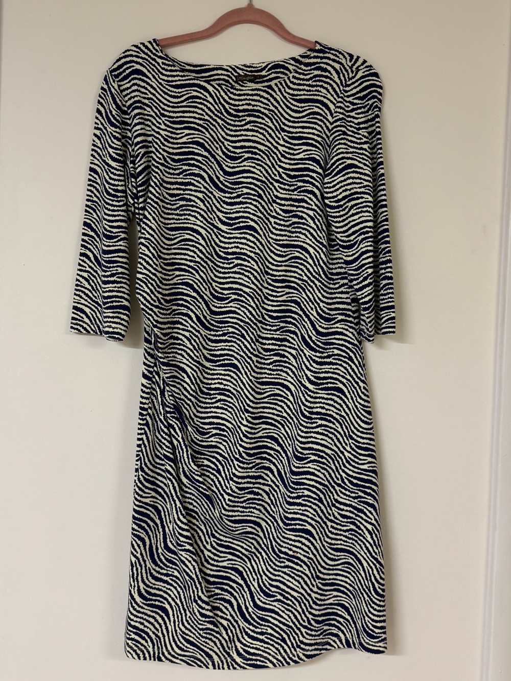 J McLaughlin Navy and White Wave Print Midi Dress